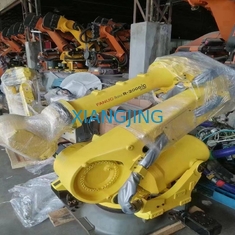 R-2000iC/210F 화낙은 R-30iB 이상 내각 교시펜던트와 산업용 로봇을 이용했습니다